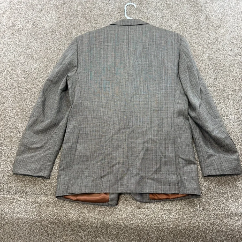 Jos. A. Bank Metropolitan Men 42 RG Gray Plaid 100% Wool Sport Coat Blazer 42R
